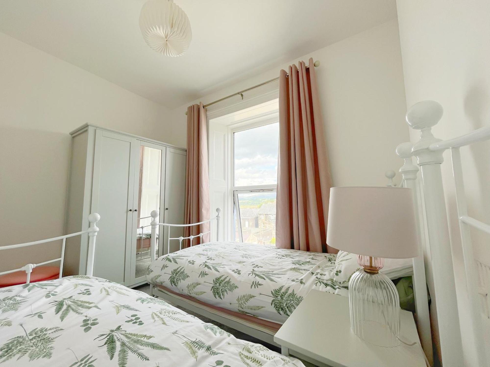 Porthmadog, Sleeps 11, 5 Bedrooms, 5 Bathrooms, Mountain Views Extérieur photo